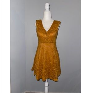 Forever 21 Floral Lace Mini Dress